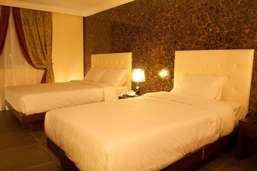 Hotel Galleria Saipan Garapan Bilik gambar