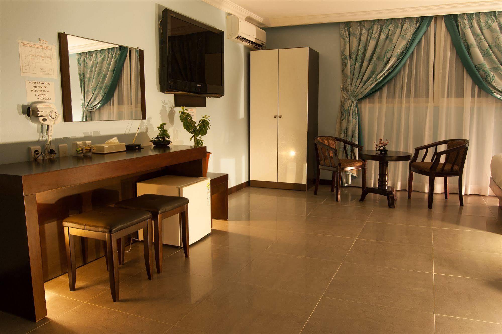 Hotel Galleria Saipan Garapan Luaran gambar