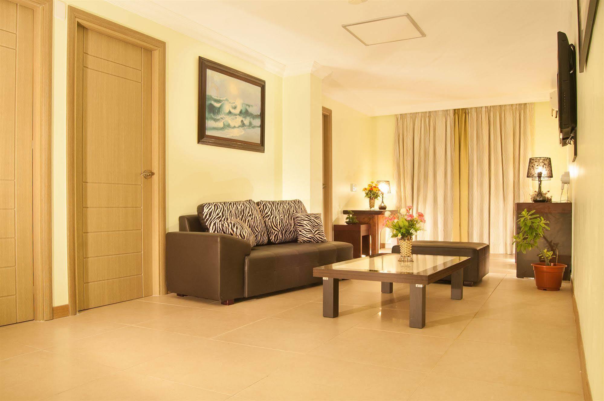 Hotel Galleria Saipan Garapan Luaran gambar