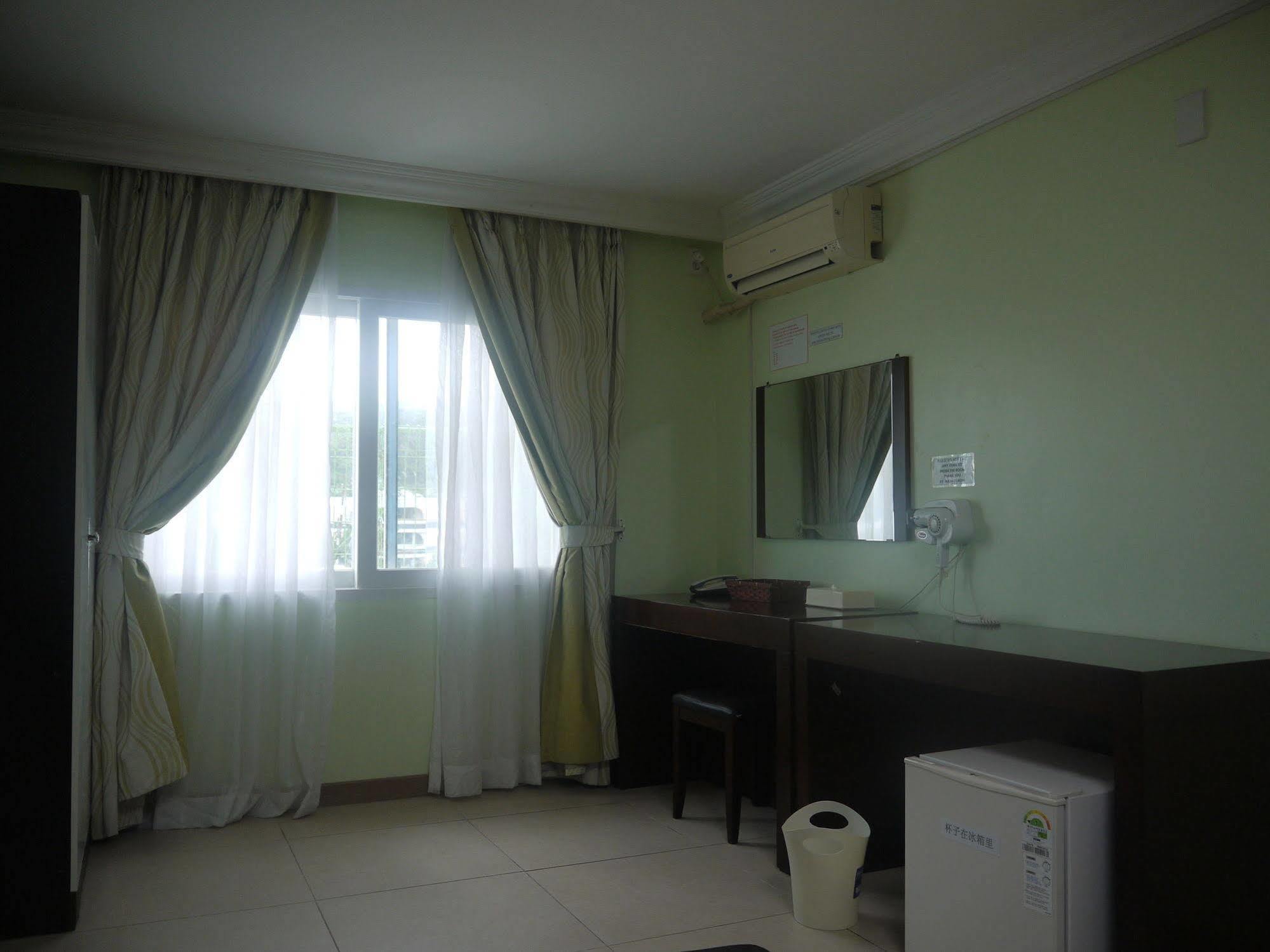 Hotel Galleria Saipan Garapan Luaran gambar
